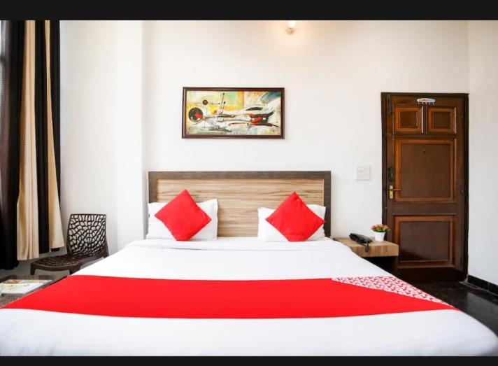 Hotel Surya Inn Nowe Delhi Zewnętrze zdjęcie